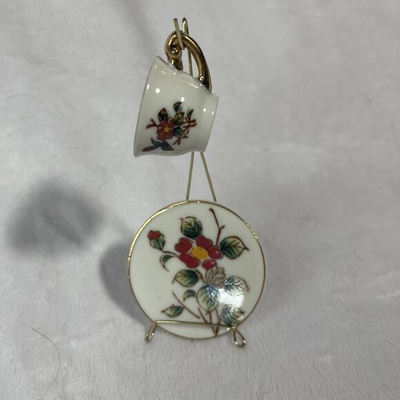 Vtg Miniature Dollhouse Porcelain Flowering Rose Tea Cup, Plate Set w/Stand NOS - Picture 1 of 4